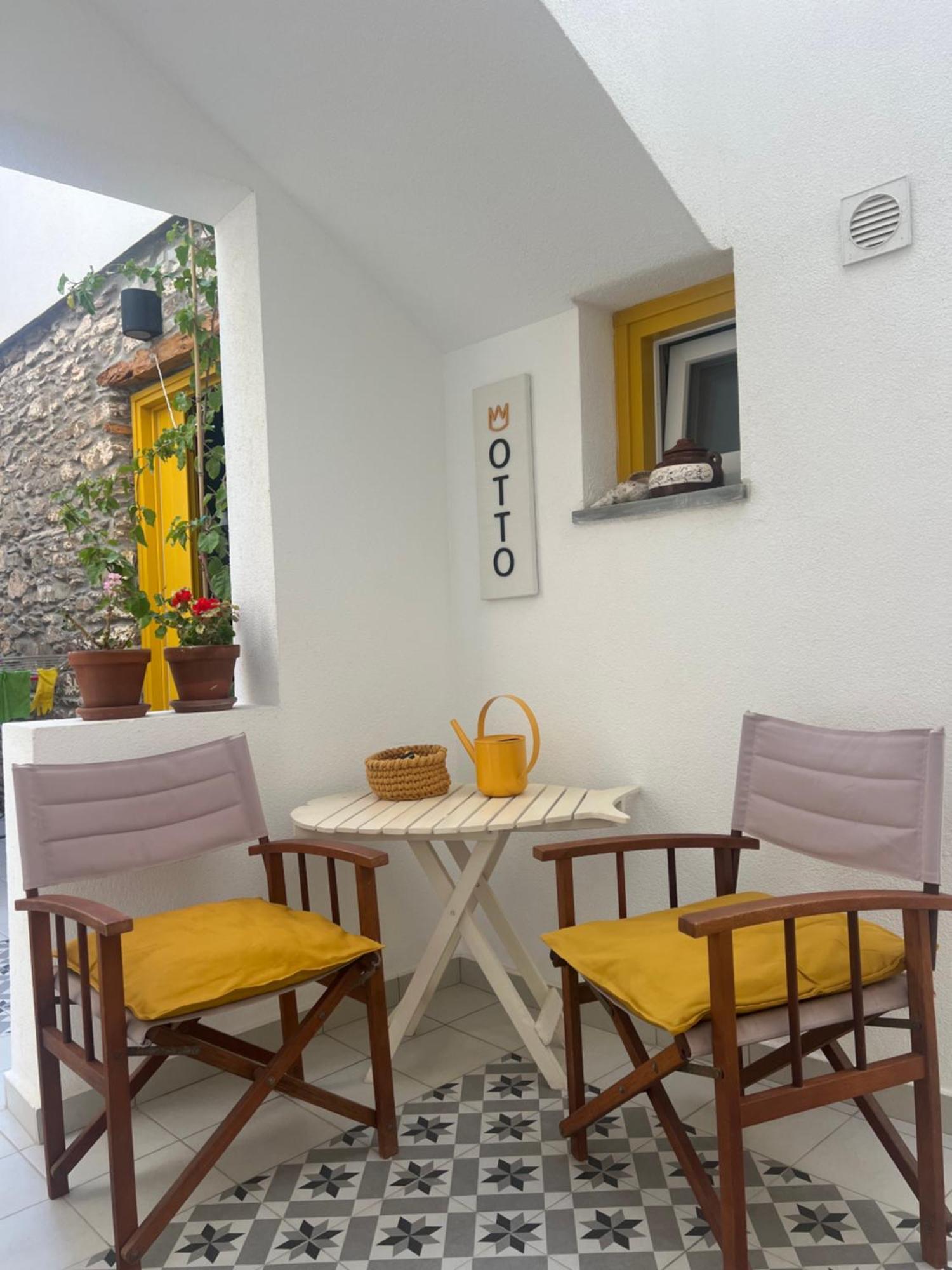 Οtto Apts Loutrá Екстериор снимка